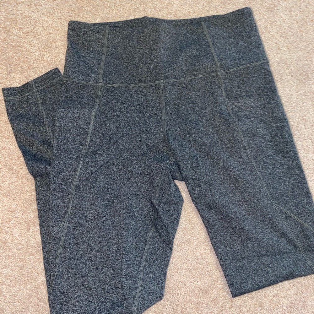Athleta Grey Salutation Leggings with Stash Pocket